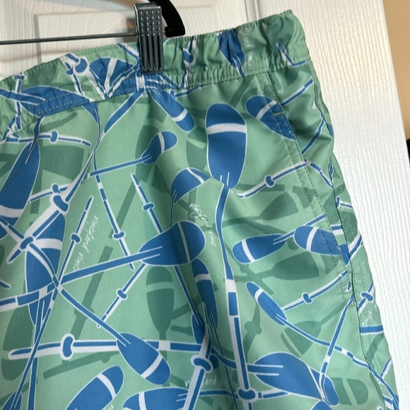 Vineyard Vines men’s green and blue lined swim trunks shorts size 2XL - Picture 4 of 10